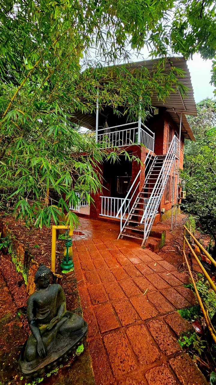 WhatsApp Image 2025-09-25 at 21.37.59_a16b1a0a